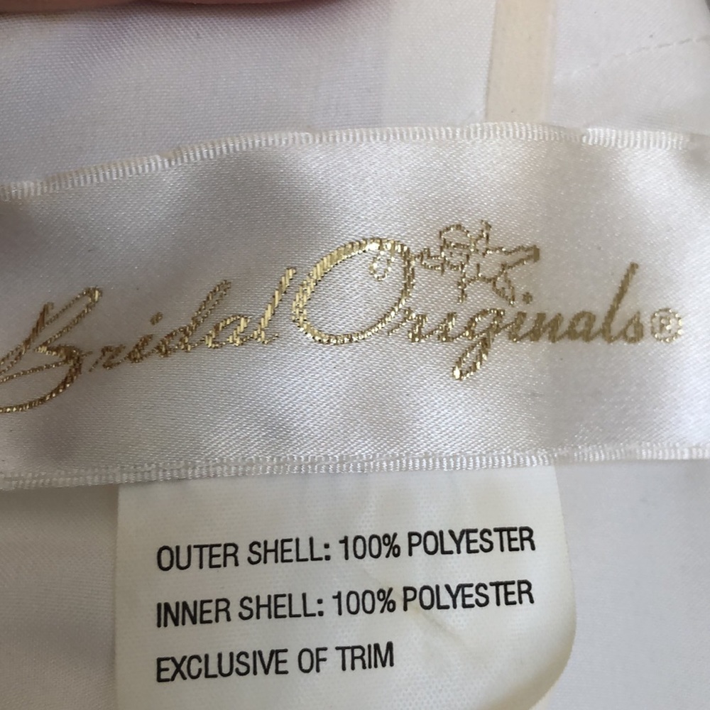 Bridal Originals Wedding Gown - Picture 13 of 15